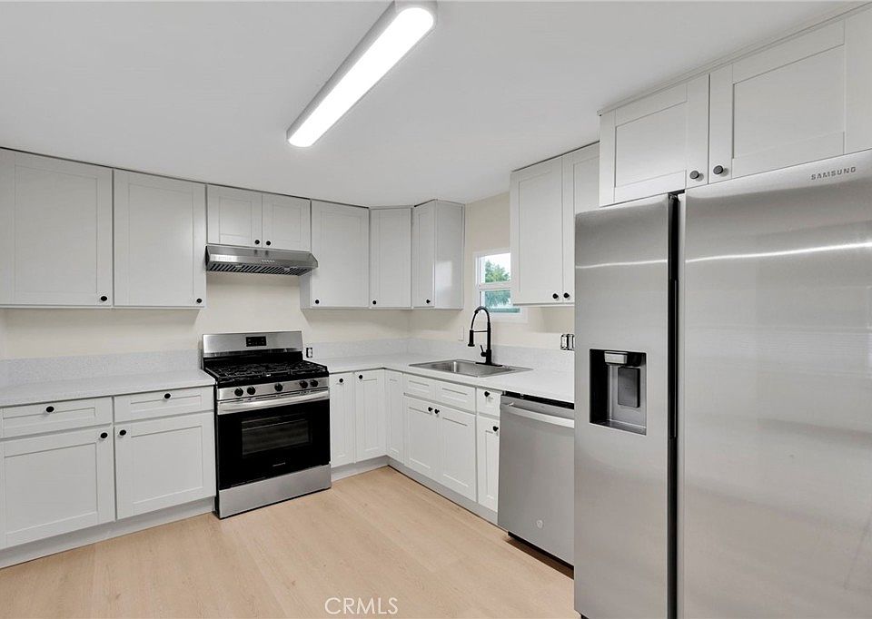 1st image of 659 S 7th St