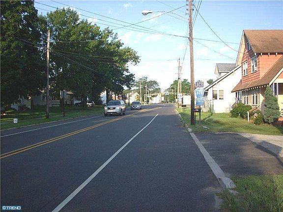 4th image of 125 Kings Hwy
