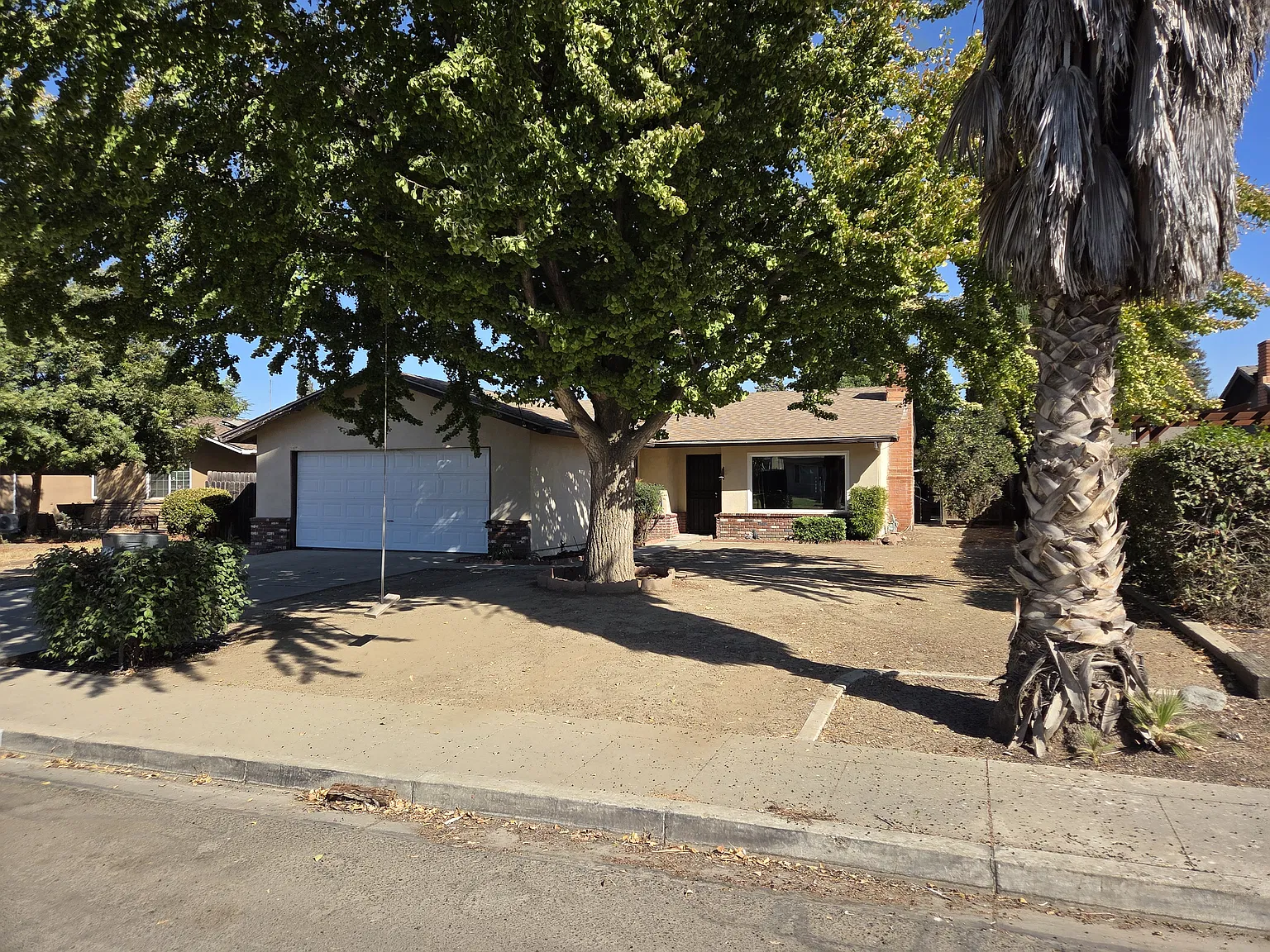 3 bed, 1500 sqft, $2,200 — Photo 3