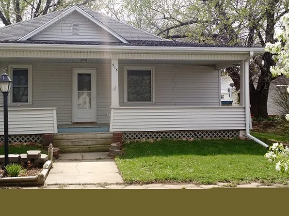 915 14th St, Auburn, NE 68305