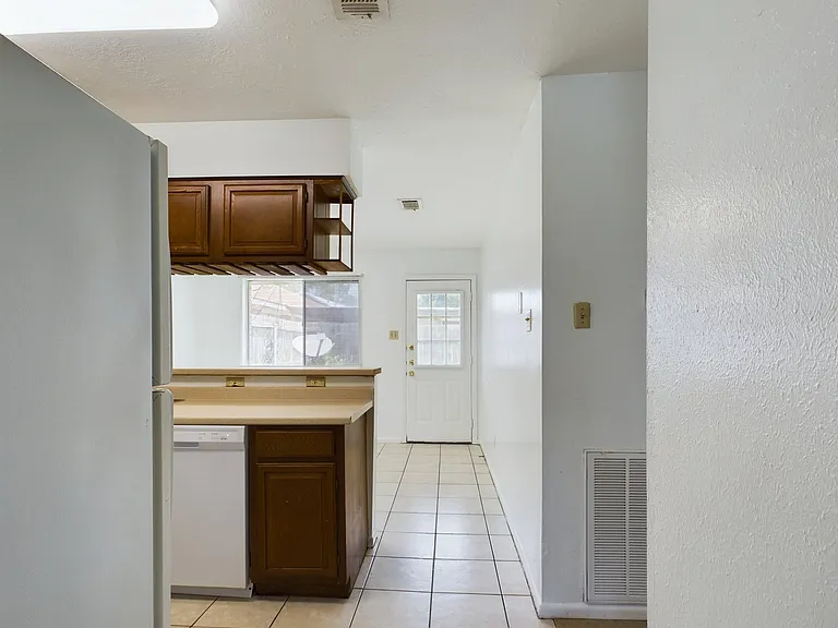 1601 George Bush Dr E #B — Photo 5