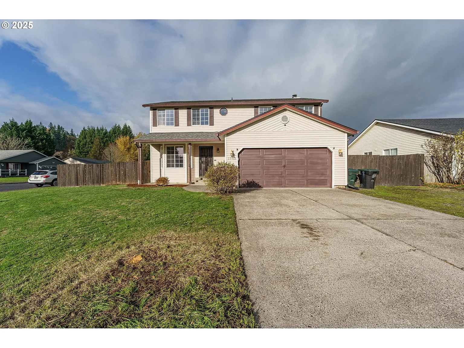 1945 Whitetail Ln photo 1