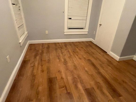 5th image of 140 Spring St