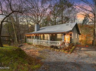 1517 Hidden Cir, Pigeon Forge, TN 37876