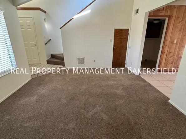 4301 Planz Rd APT C, Bakersfield, CA 93309
