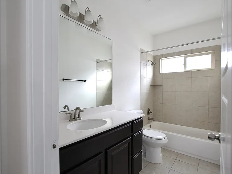 2nd bath on the 2nd floor