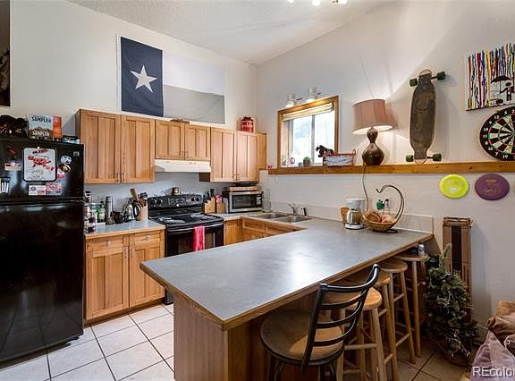 3rd image of 3025 Columbine Dr Unit 17