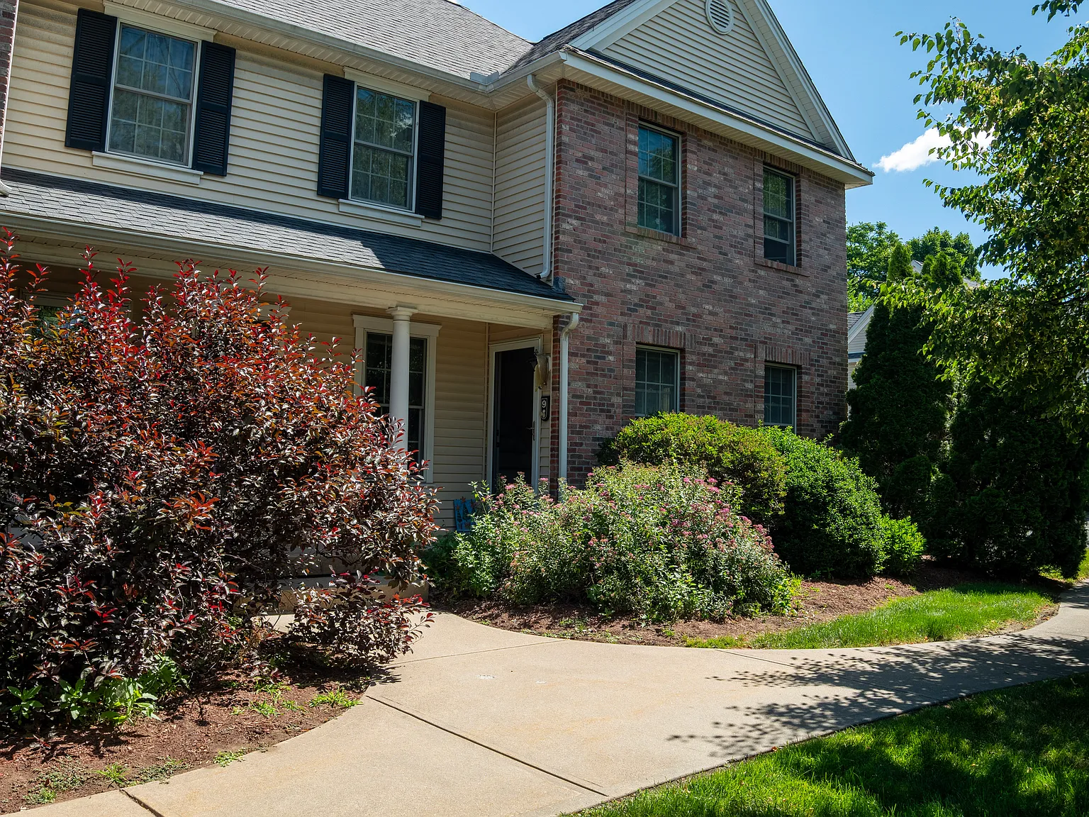 2 bed, 1.5 bath, 850 sqft, $2,350 — Photo 4