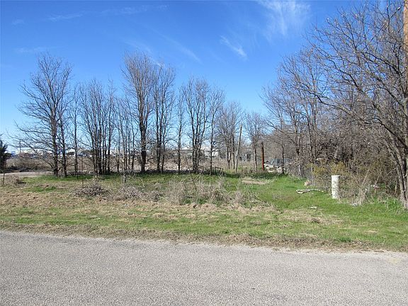 5th image of 207 Newell Dr