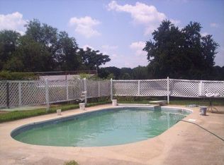 480 Roundtree Rd, Riverdale, GA 30274