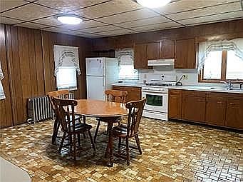 2nd image of 3001 Kesslersville Rd