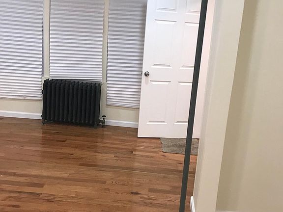2nd image of 9440 112th St