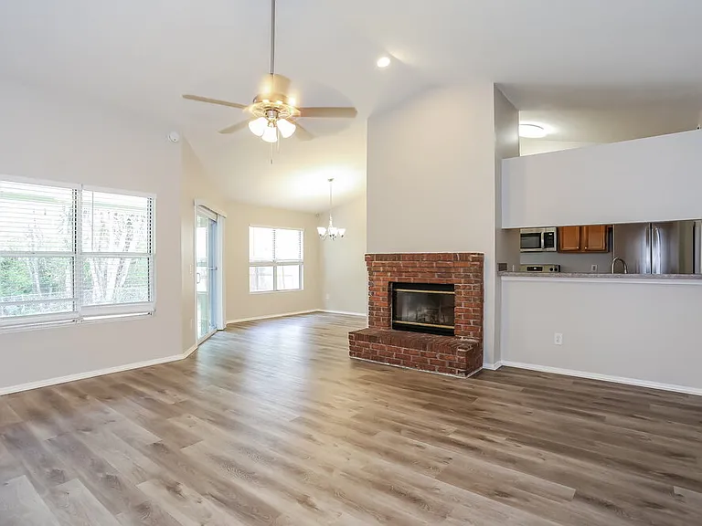 12755 Serenade Cir N — Photo 3