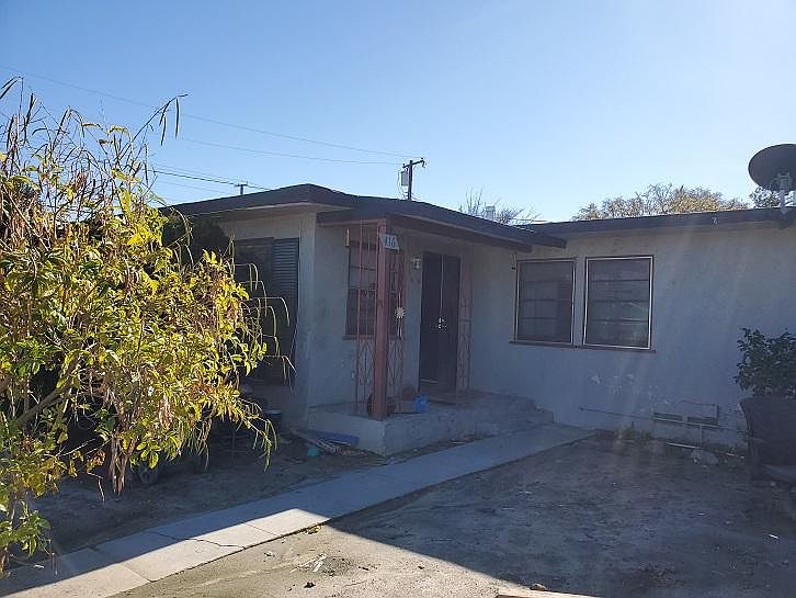 1st image of 414 N Weston Pl