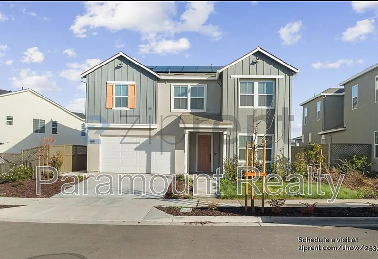 4202 Randa Way — Photo 2