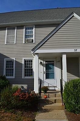 1st image of 549 Twin Lakes Dr