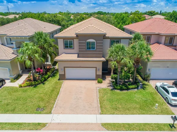 1088 Grove Park Circle, Boynton Beach, FL 33436