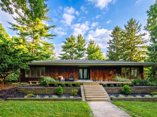 154 Hilltop Rd, Oxford, OH 45056