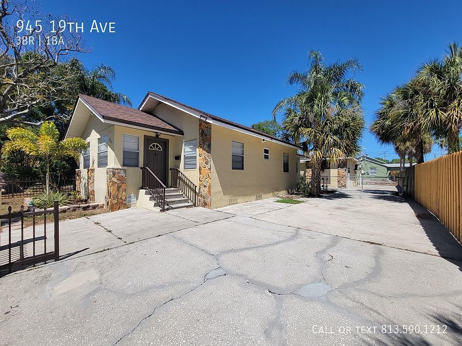 1st image of 945 19th Ave S