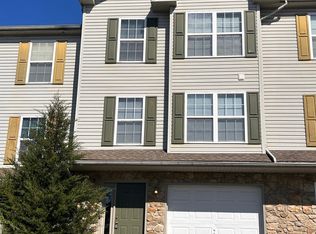 655 Fisher Dr, York, PA 17404
