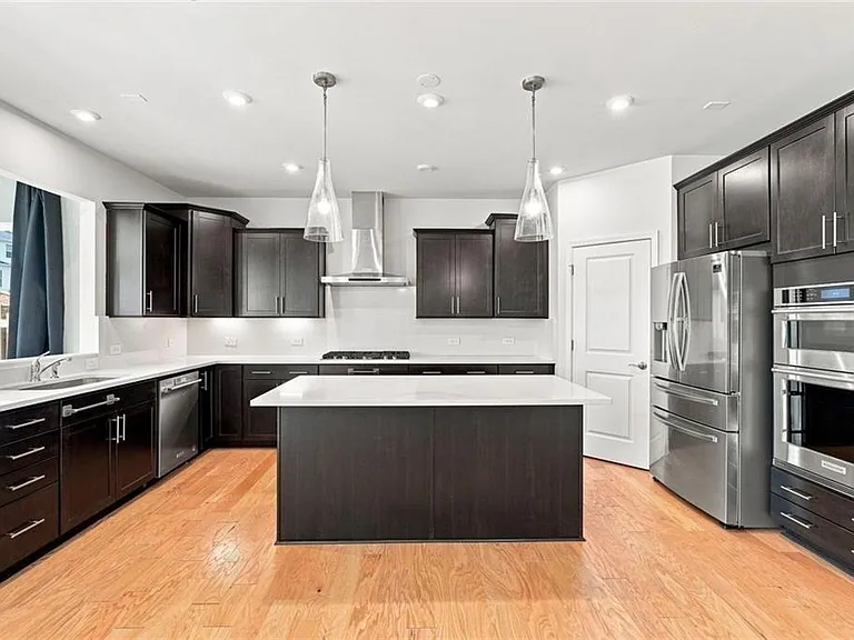 406 Riverclub Rd — Photo 4