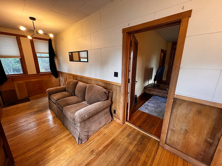 Entry area