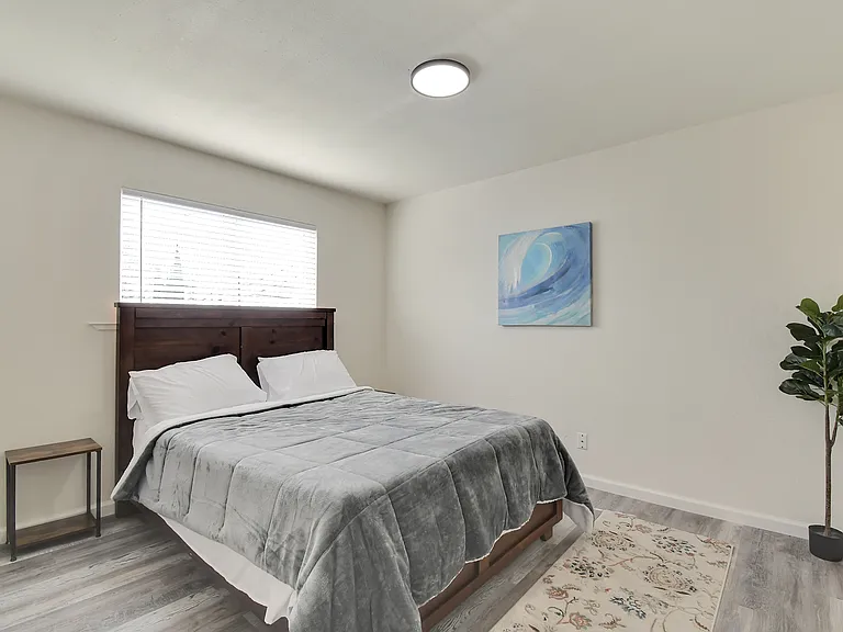 1104 F St #4 — Photo 6