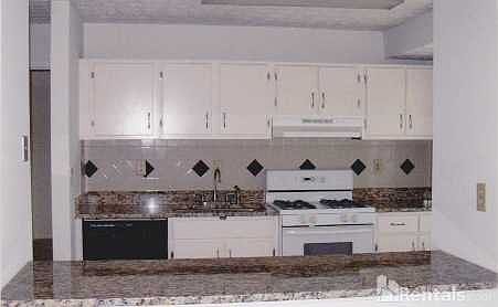 2nd image of 1407 Cumberland Ct