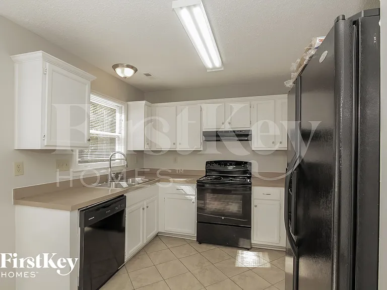 7906 Trotter Rd — Photo 7