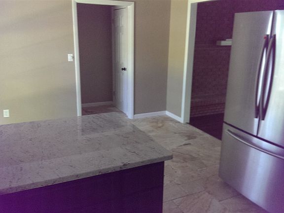 4th image of 54570 Whispering Oak Dr