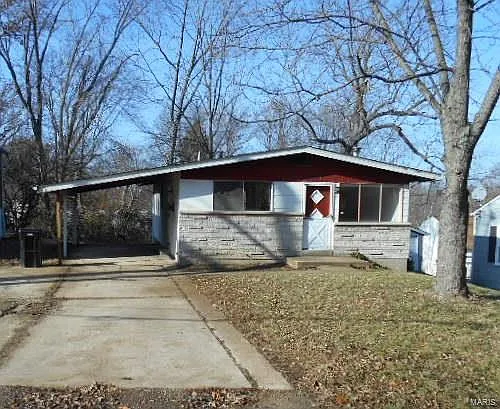 2907 Old Hanley Rd photo 1