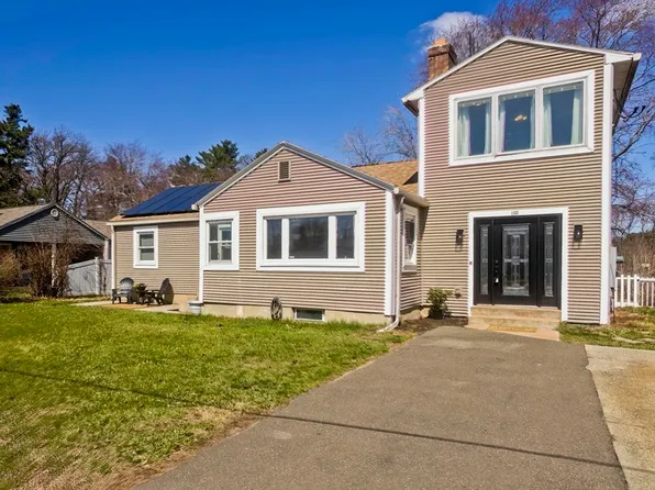 19 Keddy St, Easthampton, MA 01027