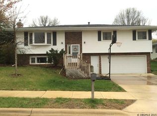 3850 Creston St, Dubuque, IA 52002