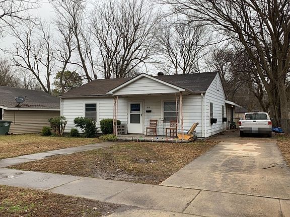 2nd image of 616 E Cherry St