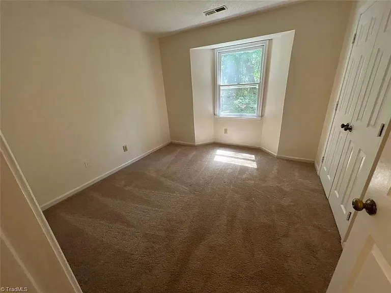 2332 W Vandalia Rd — Photo 6