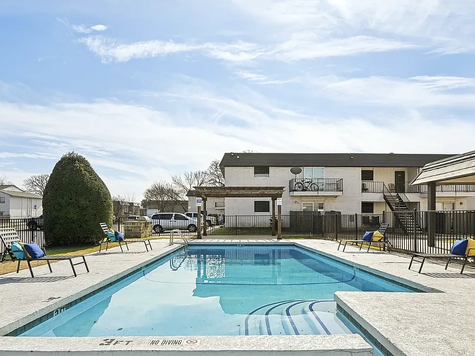 Rock Island Apartments