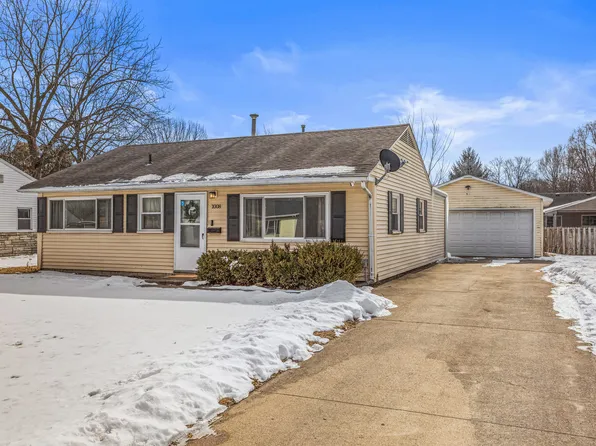 1008 Bel Aire Dr, Rantoul, IL 61866