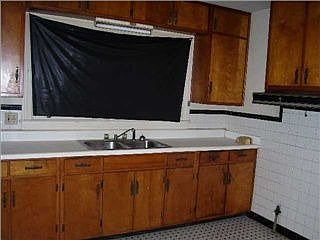 3rd image of 669 Johnston Ave