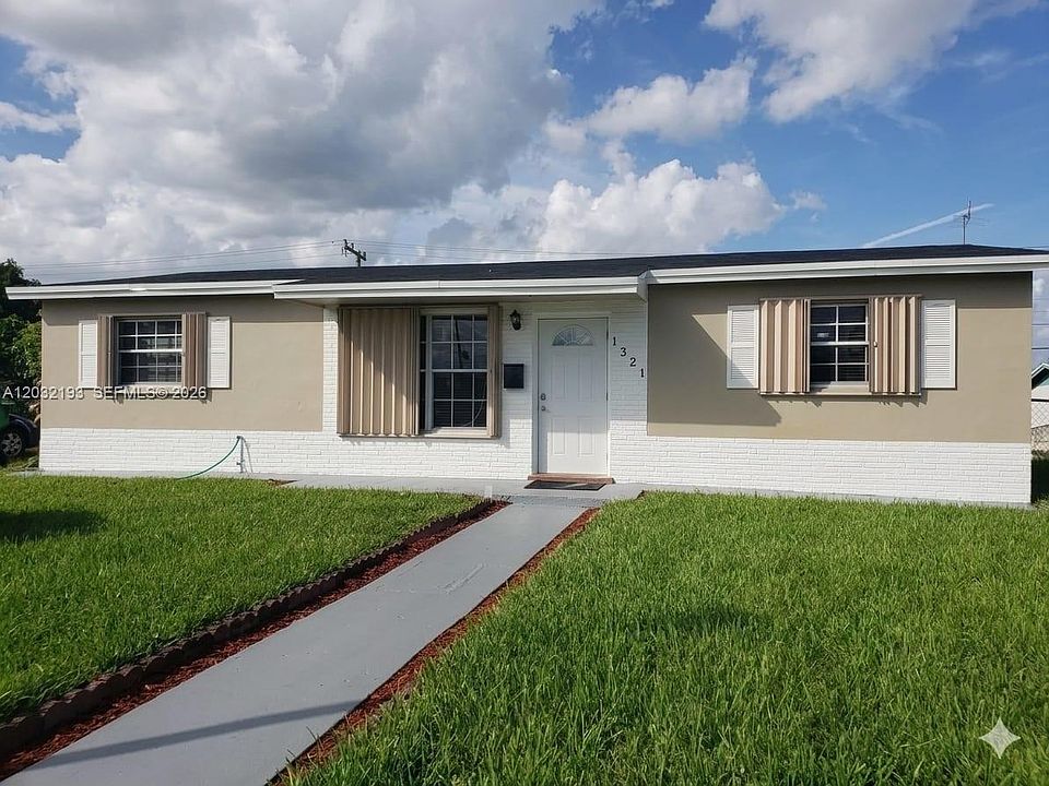 1st image of 1321 NW 199th St