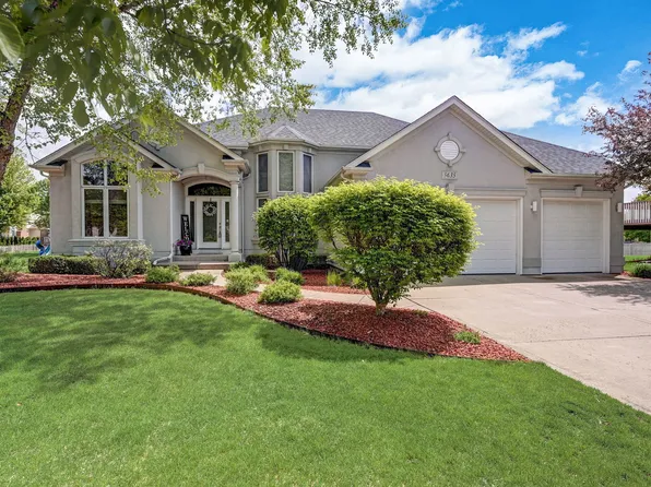 5635 Bergamot Ct, Naperville, IL 60564