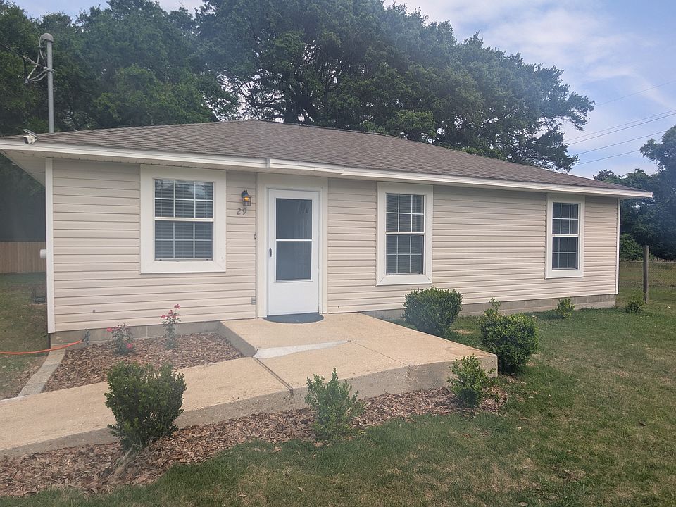 1st image of 29 Camelia Dr