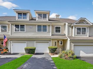 81 Crystal Hill Dr, Pomona, NY 10970
