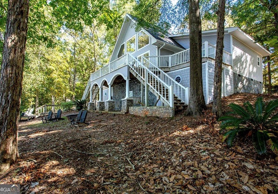 2nd image of 291 Pataula Heights Ln