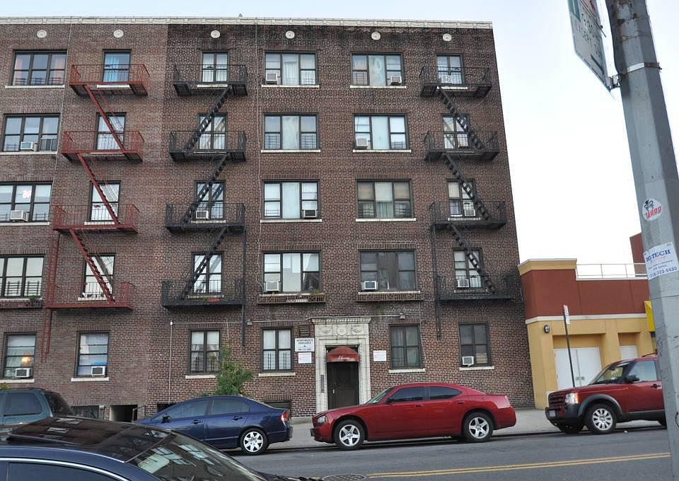 1st image of 11 Vermilyea Ave APT 22