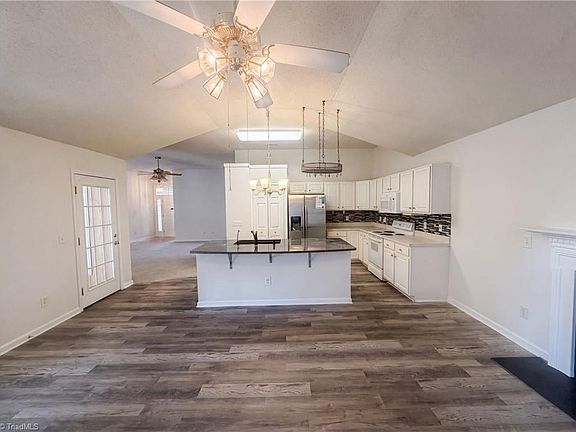 2nd image of 5702 River Glen Dr
