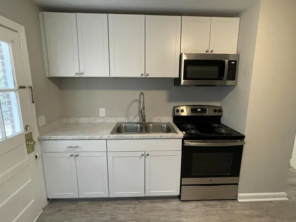 28 Hollywood Ct, Columbia, SC 29205