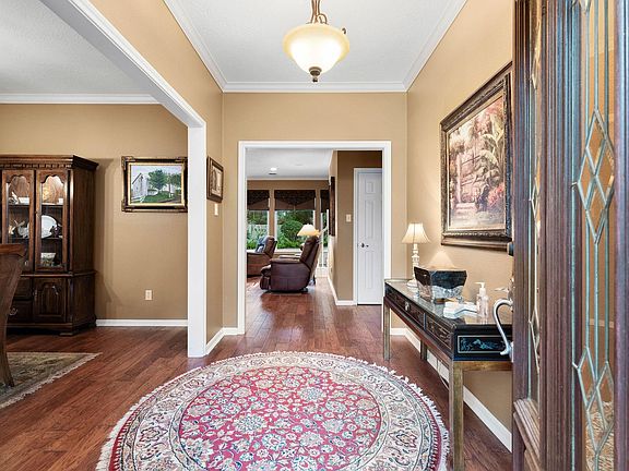 5th image of 3011 Heatherpark Dr