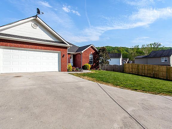 2nd image of 6836 Audrianna Ln