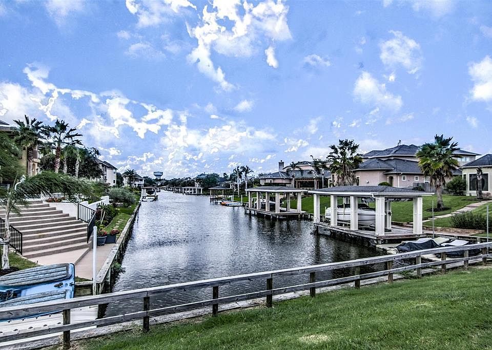 1st image of 2229 Lake Cove Way