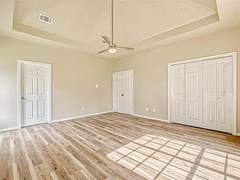 2478 Woodbury St — Photo 37